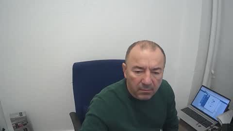 Snapshot of gabriel9_2003 chatting on 04-01-26, 11:00 gabriel9_2003 online show from 04-01-26, 11:00