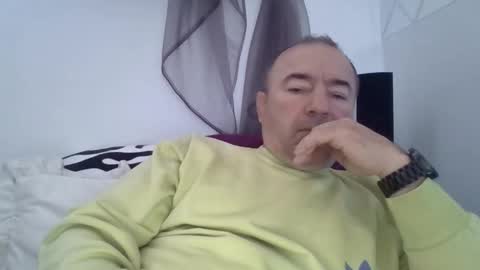 Snapshot of gabriel9_2003 chatting on 04-13-26, 08:42 gabriel9_2003 online show from 04-13-26, 08:42