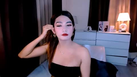 gabriela_deluxe online show from 10-17-25, 01:53