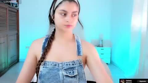 Snapshot of gabriellahoney18 chatting on 05-20-26, 03:29 Gabriella online show from 05-20-26, 03:29