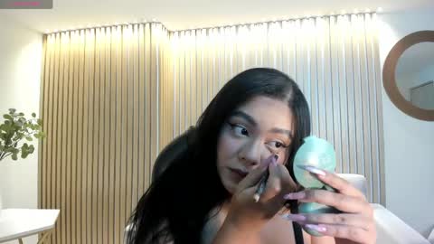 Gabriella Lee online show from 04-15-26, 03:35