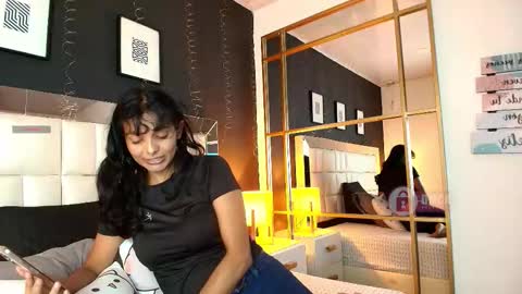 Snapshot of gaby_jazmin chatting on 02-08-26, 05:27 Gaby online show from 02-08-26, 05:27