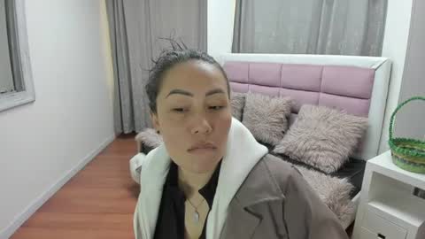 Snapshot of gaby_trent chatting on 06-23-26, 06:06 gabriela online show from 06-23-26, 06:06