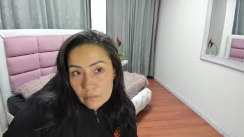 Snapshot of gaby_trent chatting on 07-08-26, 10:09 gabriela online show from 07-08-26, 10:09