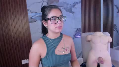 Snapshot of gabyhott_ chatting on 07-21-26, 07:16 Gaby online show from 07-21-26, 07:16