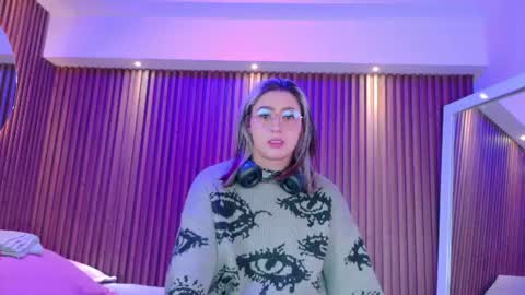 Snapshot of gabyrose9 chatting on 07-17-26, 02:13 gabyrose9 online show from 07-17-26, 02:13