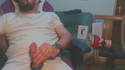 Snapshot of gag0nmyc0ck chatting on 04-30-26, 11:49 your master online show from 04-30-26, 11:49
