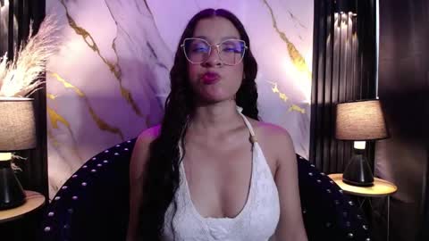 Snapshot of gagingbriana chatting on 06-08-26, 12:05 Briana online show from 06-08-26, 12:05