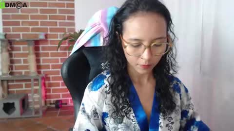 Snapshot of gaia_333 chatting on 07-12-26, 06:32 Lenna 3 online show from 07-12-26, 06:32