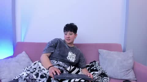 gaia_n_nix online show from 04-01-26, 04:24