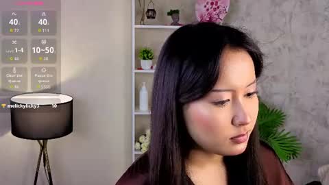 Snapshot of garden_flower chatting on 06-13-26, 05:22 Violla online show from 06-13-26, 05:22