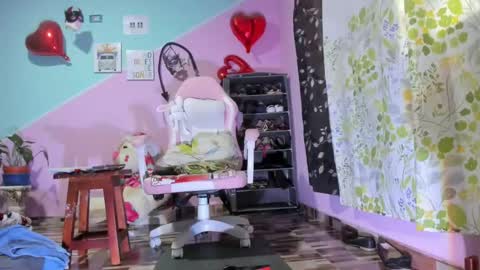Snapshot of gaticahot001 chatting on 06-16-26, 11:24 Diana online show from 06-16-26, 11:24
