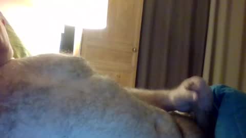 Snapshot of gay27400 chatting on 01-03-25, 01:16 Gay38 online show from 01-03-25, 01:16
