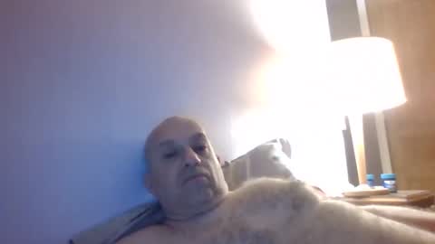 Snapshot of gay27400 chatting on 02-20-25, 10:15 Gay38 online show from 02-20-25, 10:15