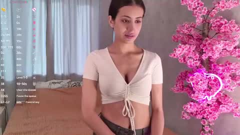 Lia online show from 06-20-26, 02:09
