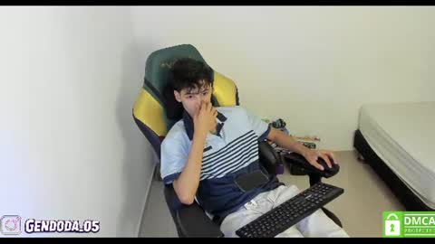 Snapshot of gendo_05 chatting on 07-14-26, 02:16 GENDO online show from 07-14-26, 02:16