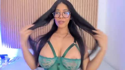 Snapshot of genesisruiz chatting on 07-05-26, 10:44 online show from 07-05-26, 10:44