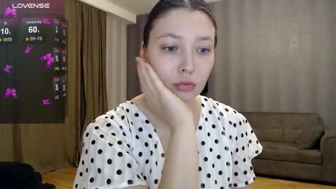 genev__ievee online show from 06-07-26, 05:06