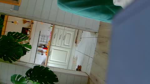 Anna online show from 05-30-26, 11:18