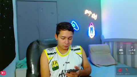 Snapshot of georgesmith_1 chatting on 01-28-25, 10:45 GEORGE online show from 01-28-25, 10:45