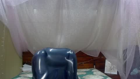 Snapshot of georgesmith_1 chatting on 02-10-25, 05:03 GEORGE online show from 02-10-25, 05:03