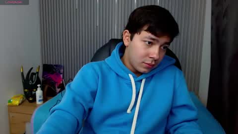 Snapshot of georgesmith_1 chatting on 04-15-26, 01:23 GEORGE online show from 04-15-26, 01:23