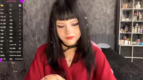 EmelyWoodes online show from 06-02-26, 07:32