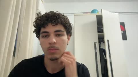ghilassss online show from 06-17-26, 01:45