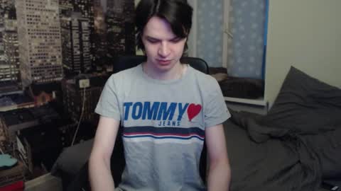 Snapshot of ghostfacefriends chatting on 11-06-25, 03:07 Fedya online show from 11-06-25, 03:07