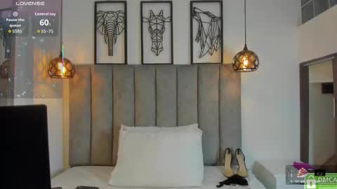 Snapshot of gia_scott chatting on 09-15-25, 03:06 Darlliny online show from 09-15-25, 03:06