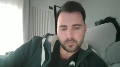 giacomo9669 online show from 02-04-26, 01:39