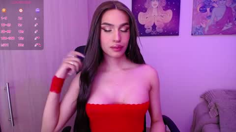 Snapshot of giamint chatting on 06-01-26, 01:29 Gia Mint online show from 06-01-26, 01:29