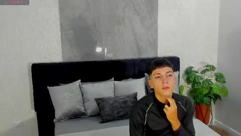 GIAN online show from 07-11-26, 08:06