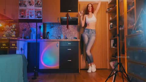 Eva online show from 01-31-25, 05:53