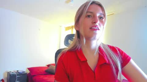 GiaRoussel online show from 03-31-26, 04:40