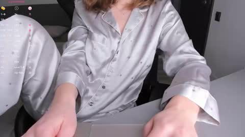 gigihadd online show from 02-25-26, 04:49