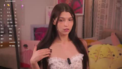 Mia online show from 02-22-26, 08:13