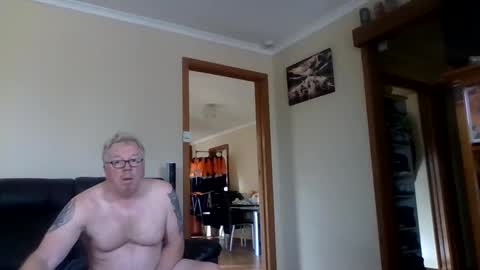 gimmmieoooo online show from 05-15-26, 10:50