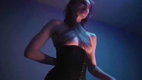 Snapshot of ginger_hugs chatting on 06-25-26, 05:12 im expecting 350 thumbs up on my altar online show from 06-25-26, 05:12