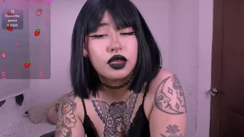 ginmeowuwu online show from 11-27-25, 03:58