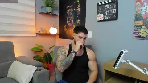Snapshot of giorgio_leone2 chatting on 06-12-26, 11:14 Giorgio leone online show from 06-12-26, 11:14
