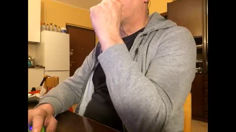 giovanni_1964 online show from 12-22-24, 04:17