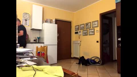 giovanni_1964 online show from 04-07-26, 05:57