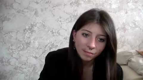 girl_cute007 online show from 04-13-26, 02:55