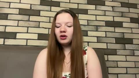 girl_cute07 online show from 05-30-26, 08:39