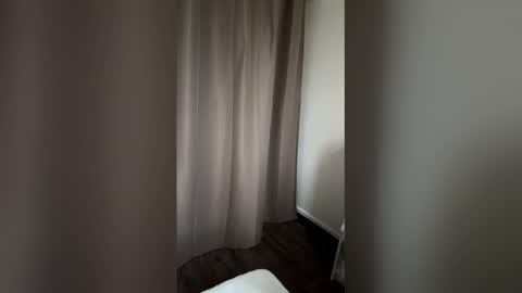 Snapshot of girldulce045 chatting on 02-05-26, 04:00 girldulce045 online show from 02-05-26, 04:00