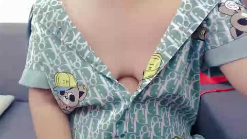 Snapshot of girlhanoi chatting on 02-07-26, 07:23 girlhanoi online show from 02-07-26, 07:23