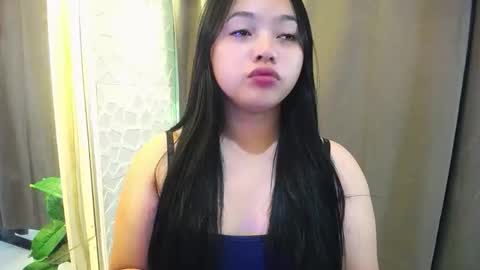 Snapshot of girlthatuneedxxx chatting on 02-16-26, 09:11 Rhaine online show from 02-16-26, 09:11