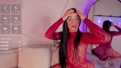 GisellePalmer  online show from 05-12-26, 07:00