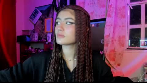 Giulietta online show from 12-19-24, 05:07